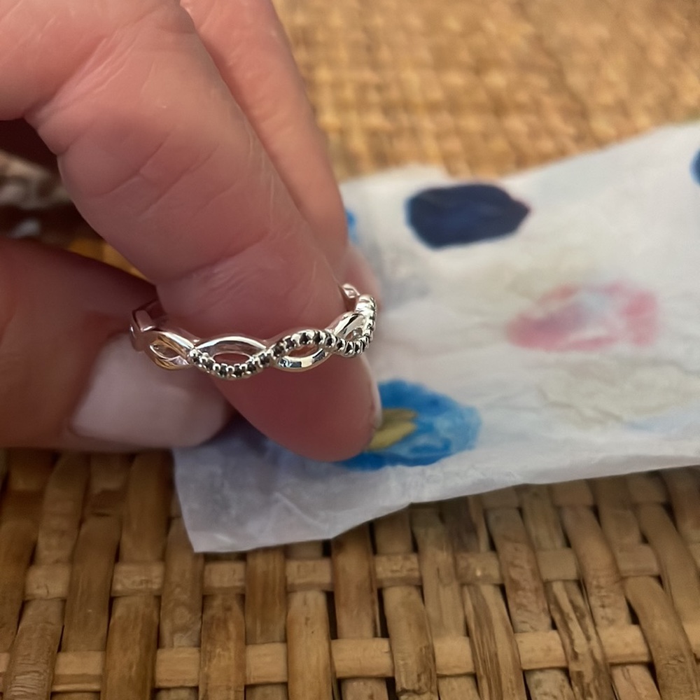Size M ring. Silver. Lovissa. - Picture 1 of 6